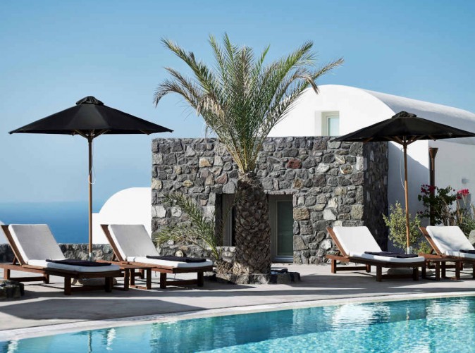 041_Schoene Aussichten Touristik - Santorini - SANTO MARIS OIA_SUITE POOL FRONT (04)